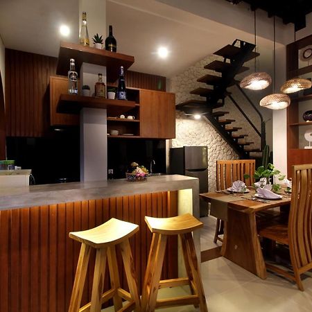 สุธา วิลลส บาหลี อันเยลีร์ Villa เซมินยัค ภายนอก รูปภาพ